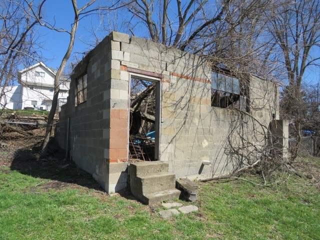 2888 Cherry St — photo 4