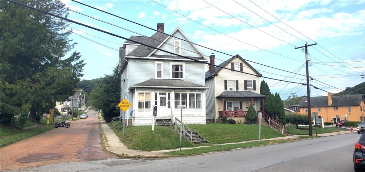 220 Mercer St. — photo 1