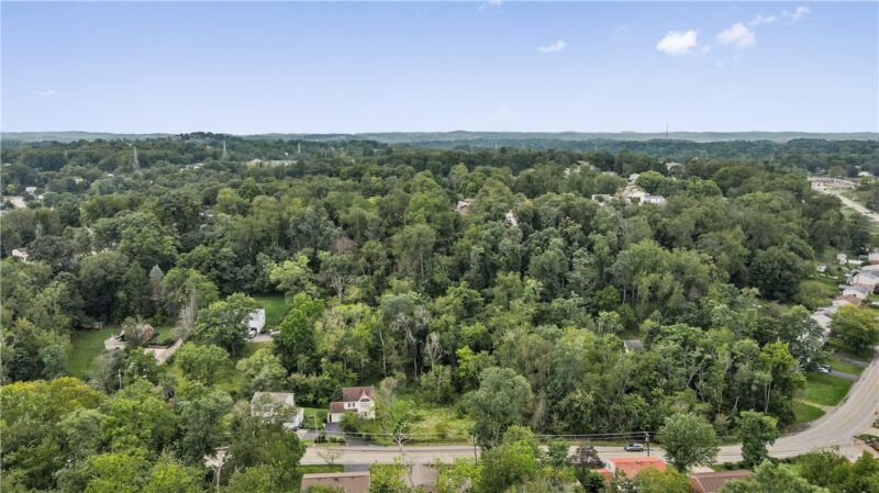 636 CLIFTON ROAD — photo 8