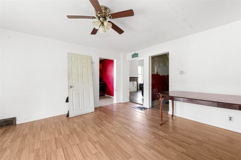 303 Agnew Rd — photo 7