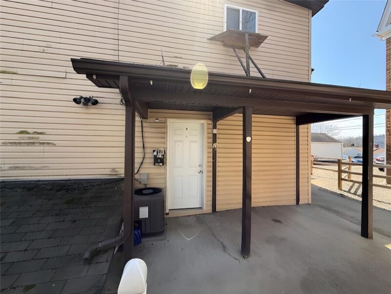 620 Carothers Ave — photo 4