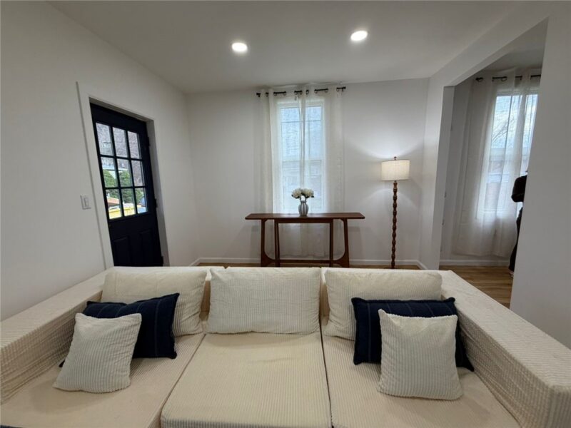 814 OAK STREET — photo 5