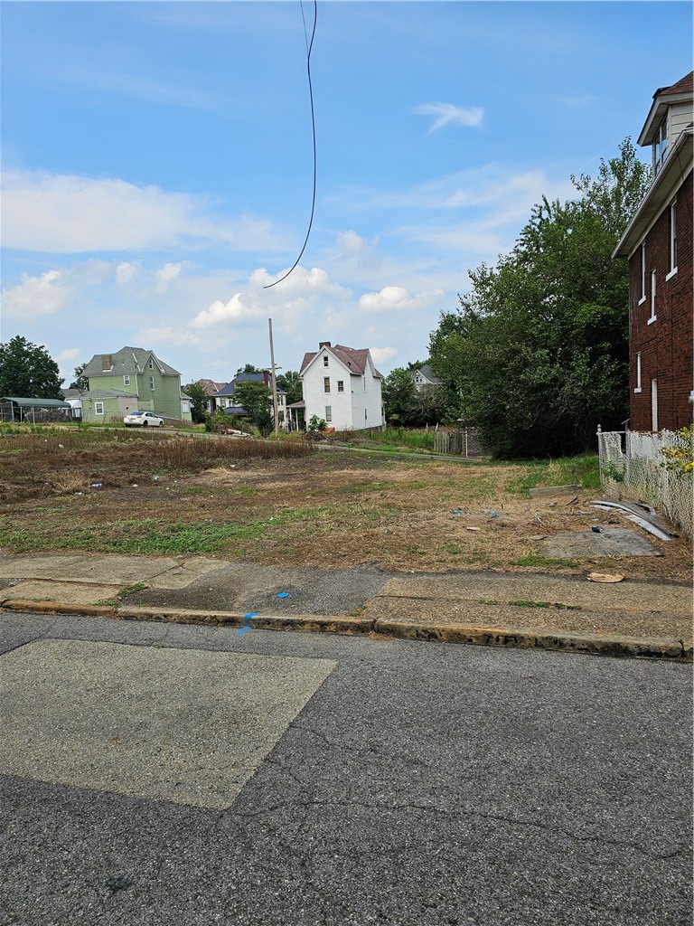 0 Bailie Avenue — photo 1