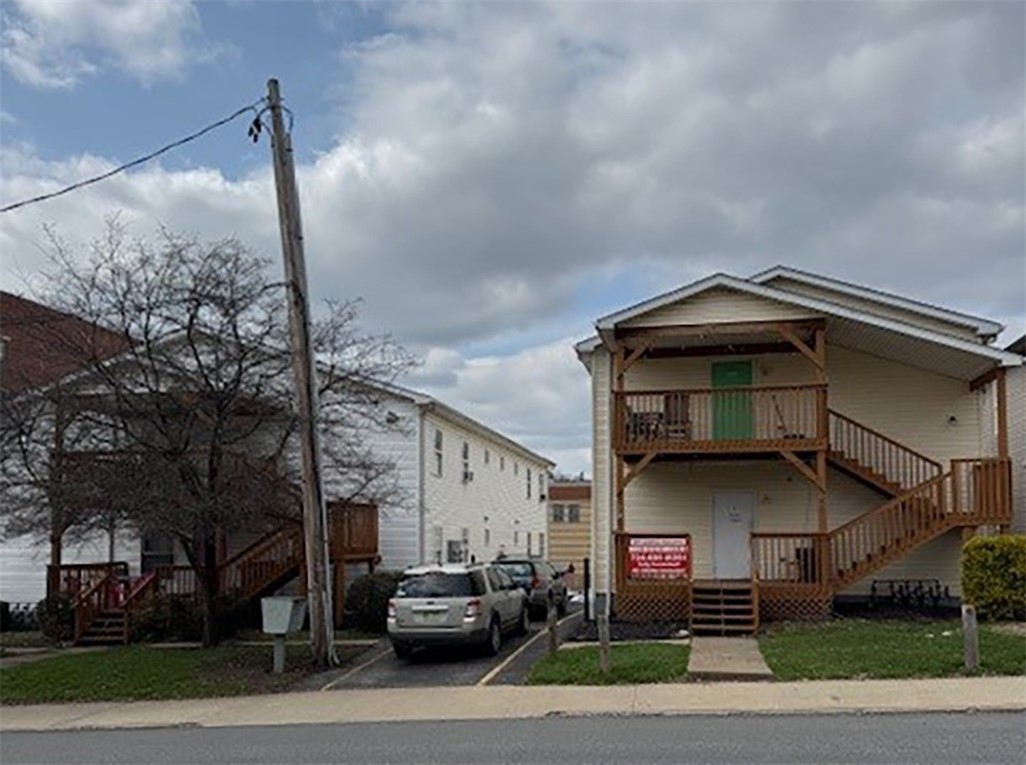 250 & 256 S Seventh Street — photo 1
