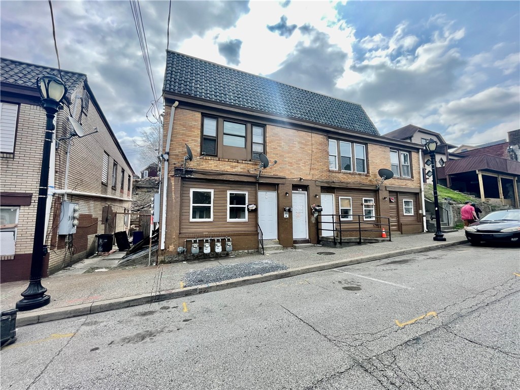 499-509 Brownsville Rd — photo 1