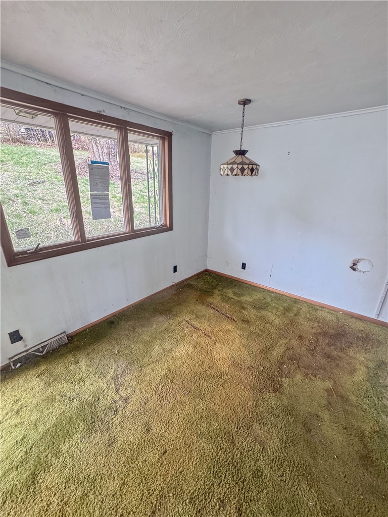 35 Florence Ave — photo 3