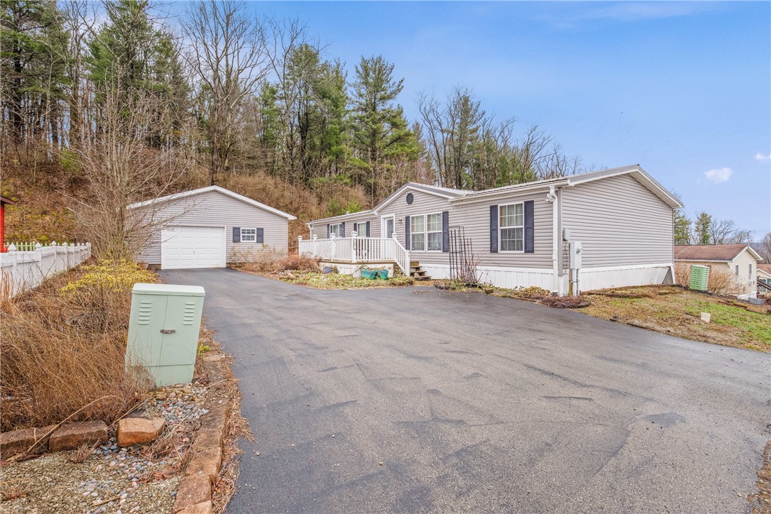 64 High View Dr — photo 1