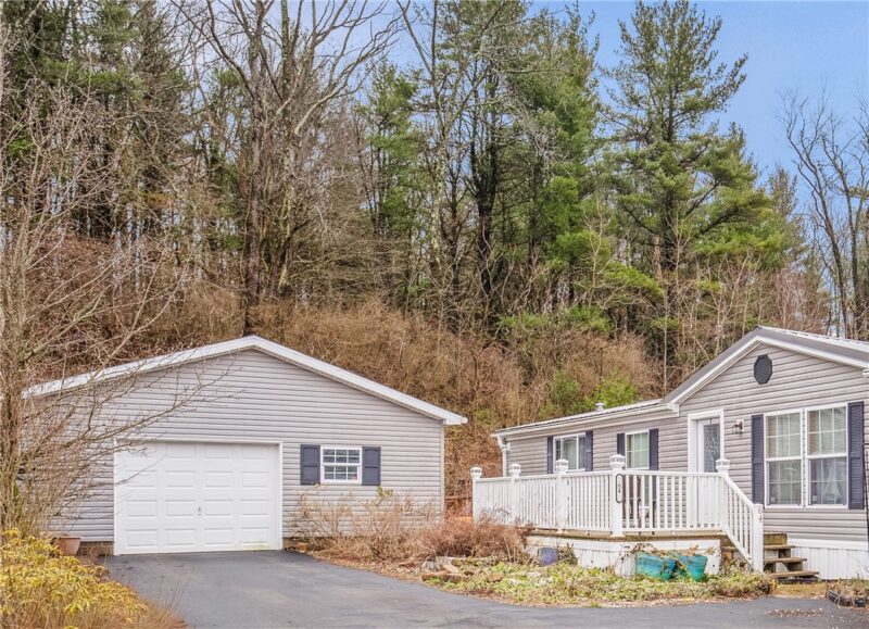 64 High View Dr — photo 3