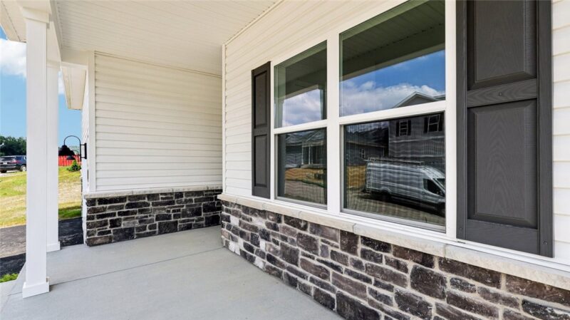 105 Claireview Drive — photo 2