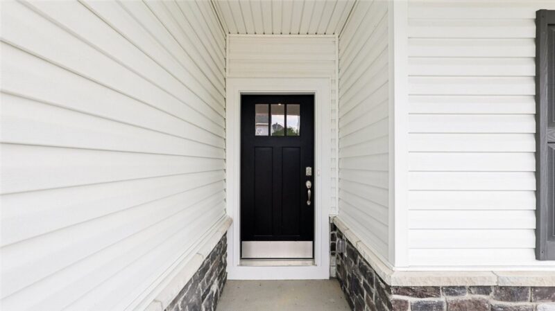 105 Claireview Drive — photo 3