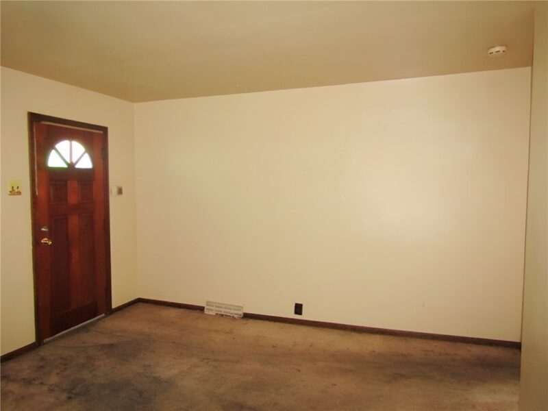 333 W 8th Ave — photo 8