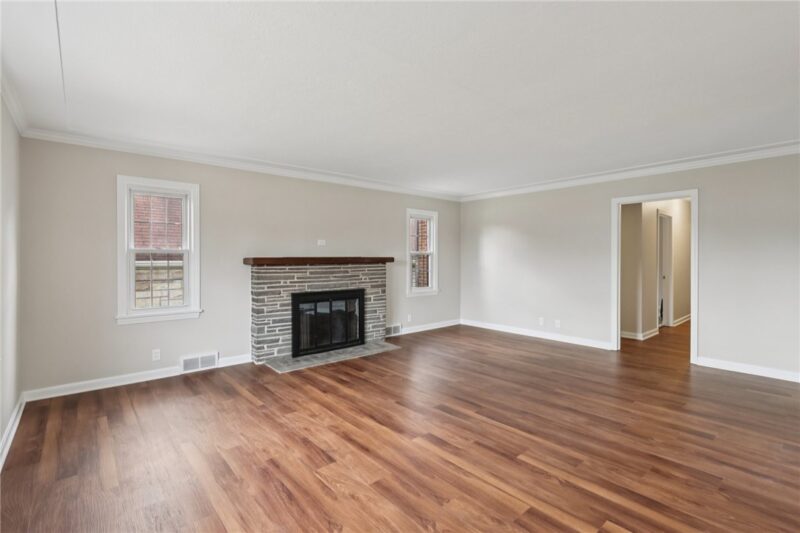 300 Patricia Dr — photo 6