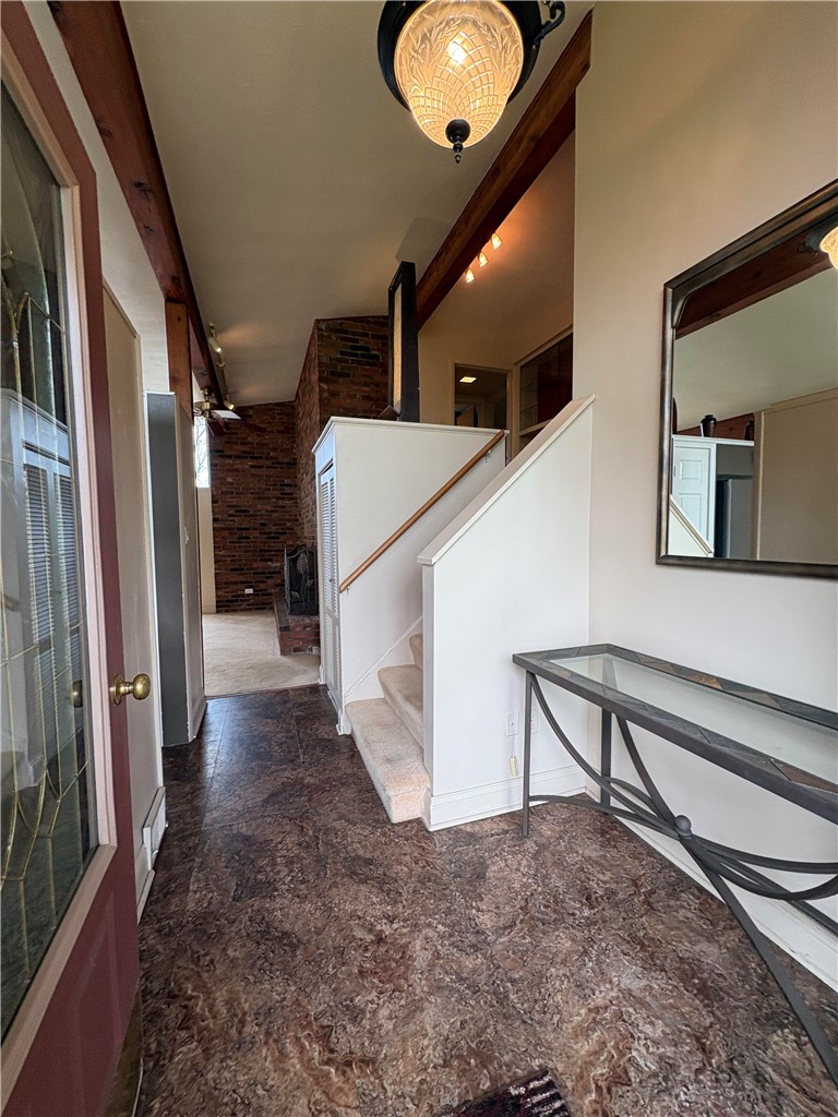 327 Wayne St — photo 3