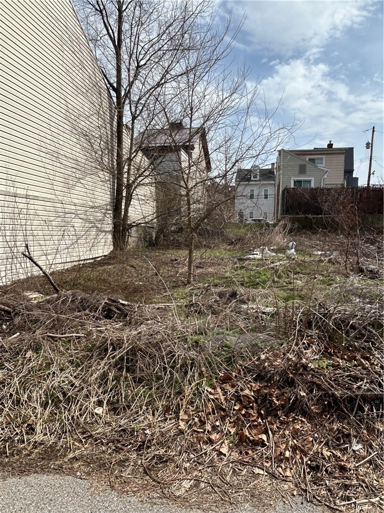 0 LOVITT — photo 3