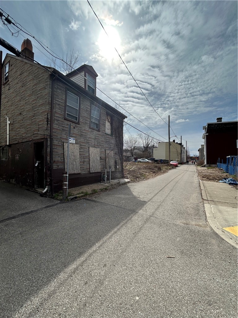 0 LOVITT — photo 7