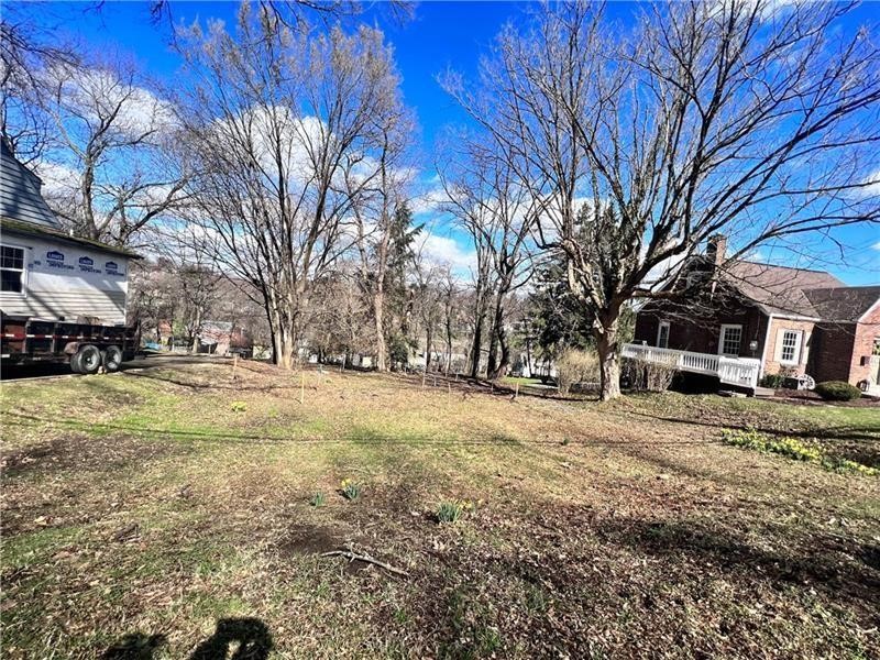 2302 LONGCREST AVE. — photo 2