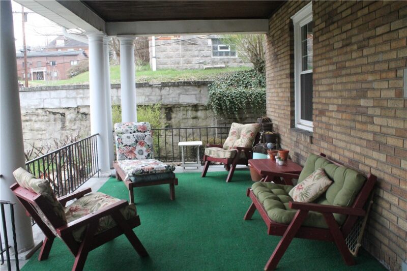 67 Warren Street — photo 2