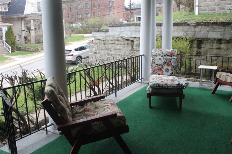 67 Warren Street — photo 4