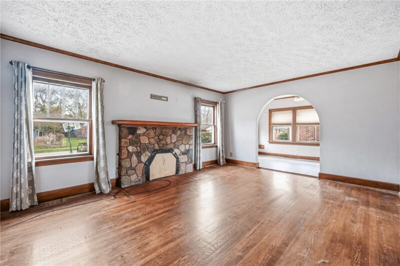 479 Carley Ave — photo 4