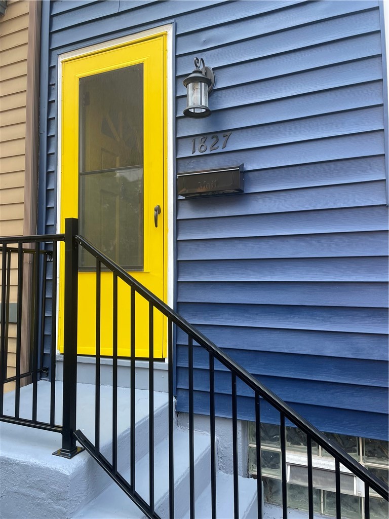 1827 Lowrie St — photo 3