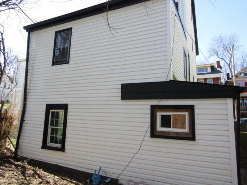 215 Anthony St — photo 3