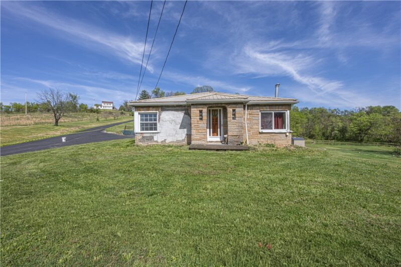 642 N eighty eight road — photo 2