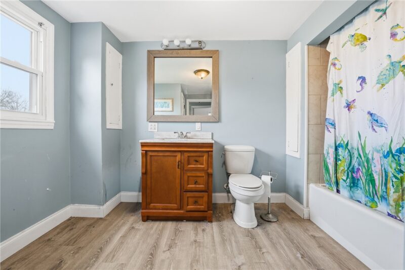 7185 W Market St — photo 5