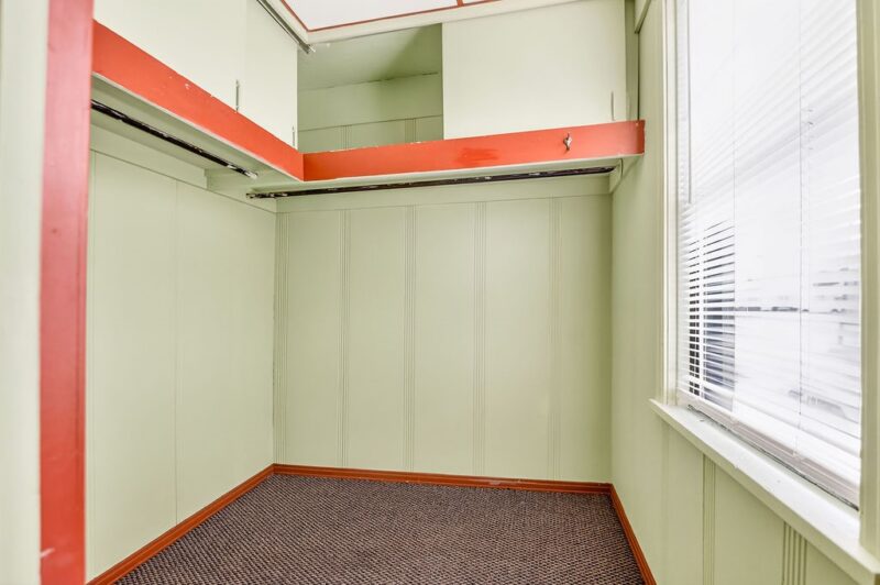 1023 Philadelphia St — photo 4