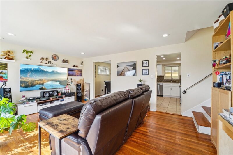 7890 Mark Drive — photo 4