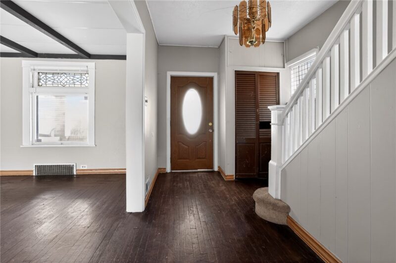 121 Clairtonica St — photo 4