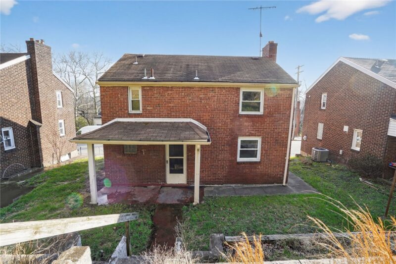 2671 Woodstock Ave — photo 6