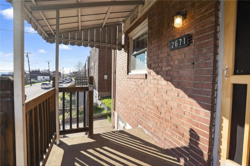 2671 Woodstock Ave — photo 7