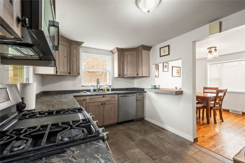 120 Wilbert Street — photo 8