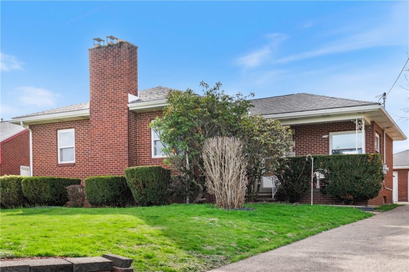 224 Eastern Dr
