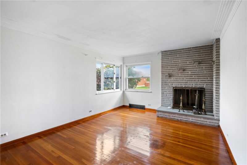 224 Eastern Dr — photo 8