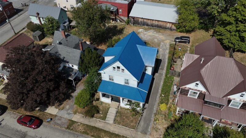 324 W North — photo 3