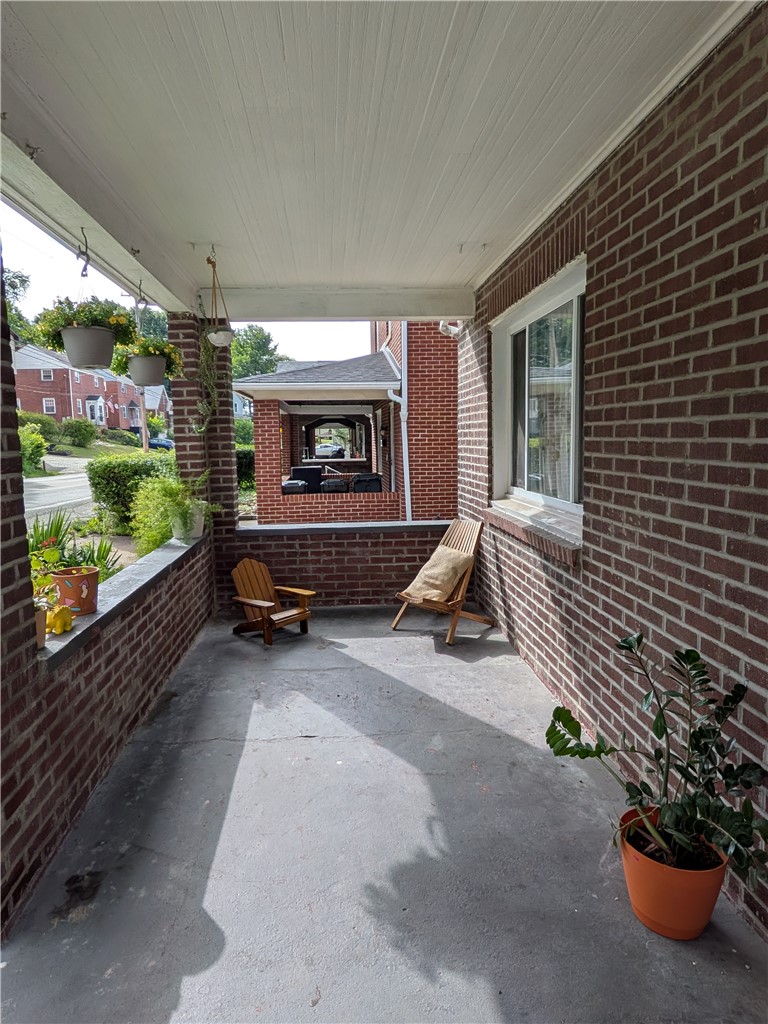 1414 Brinton Rd — photo 2