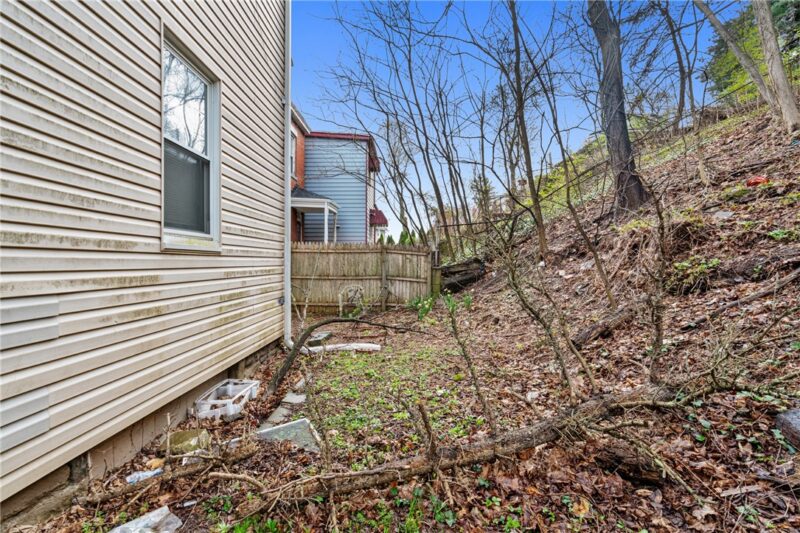 239 Watson Blvd — photo 5