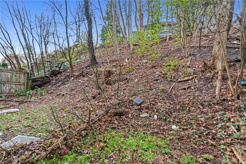 239 Watson Blvd — photo 6