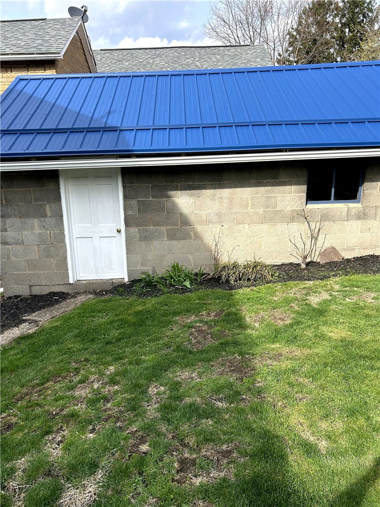 512 Lowell St — photo 5