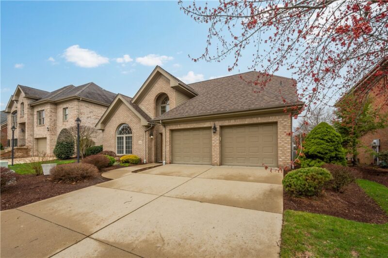 3040 Annandale Dr — photo 2