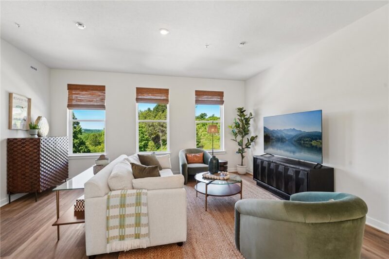 143 River Ridge Drive — photo 5