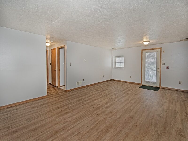 2750 Iowa Drive 14 — photo 3