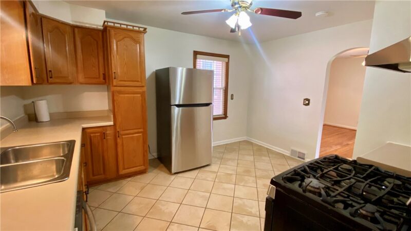 1109 Pacific Ave — photo 3