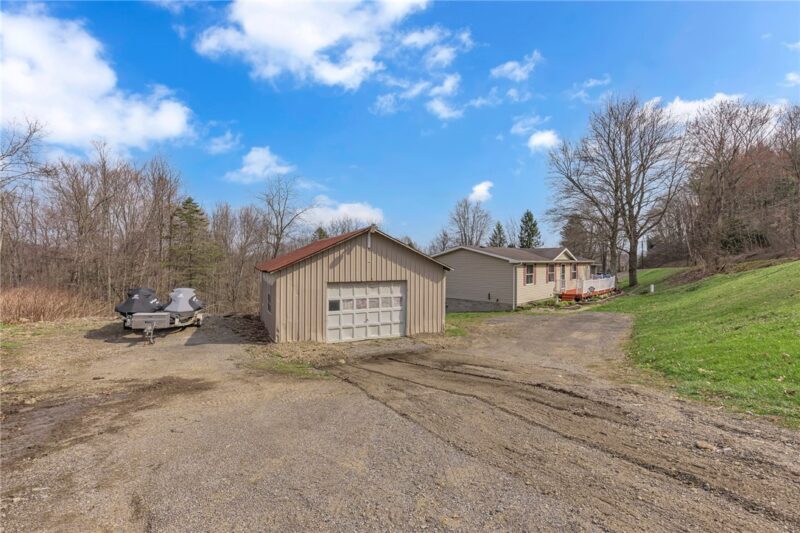 204 Hollowvue Road — photo 3