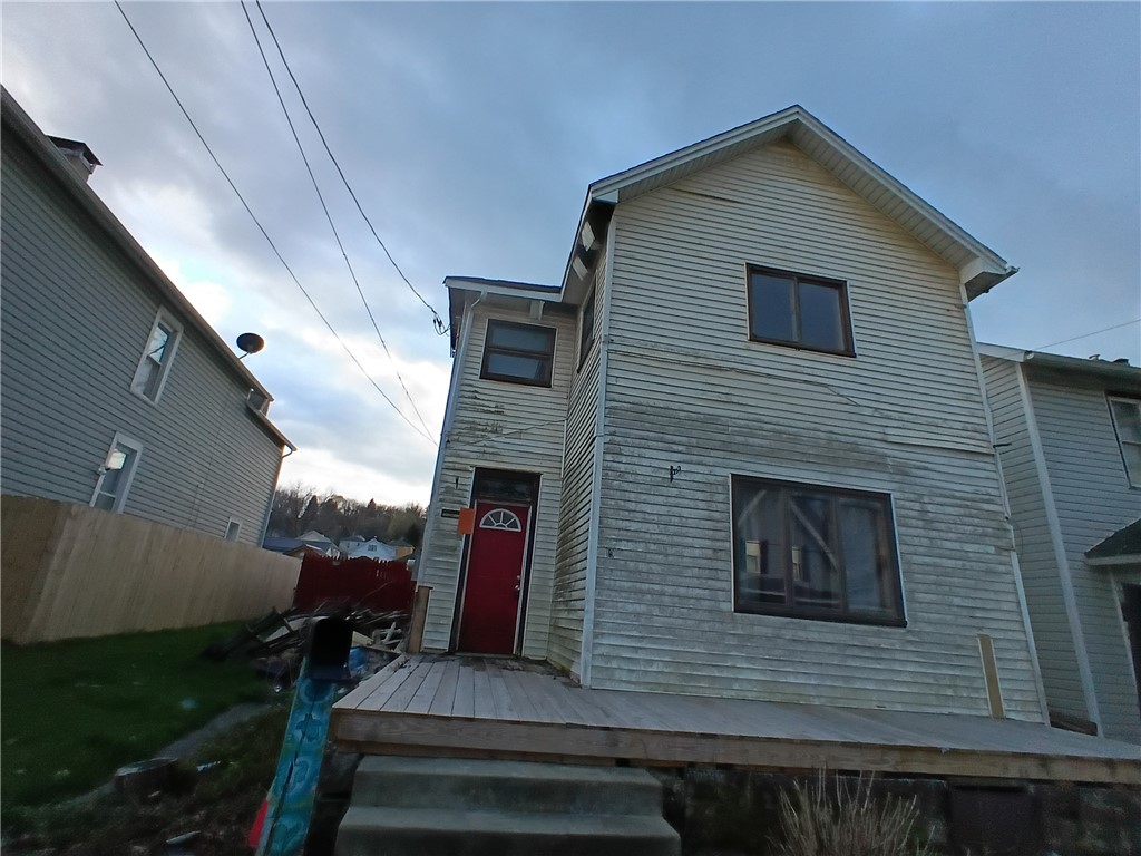 19 W Terrace Ave — photo 1