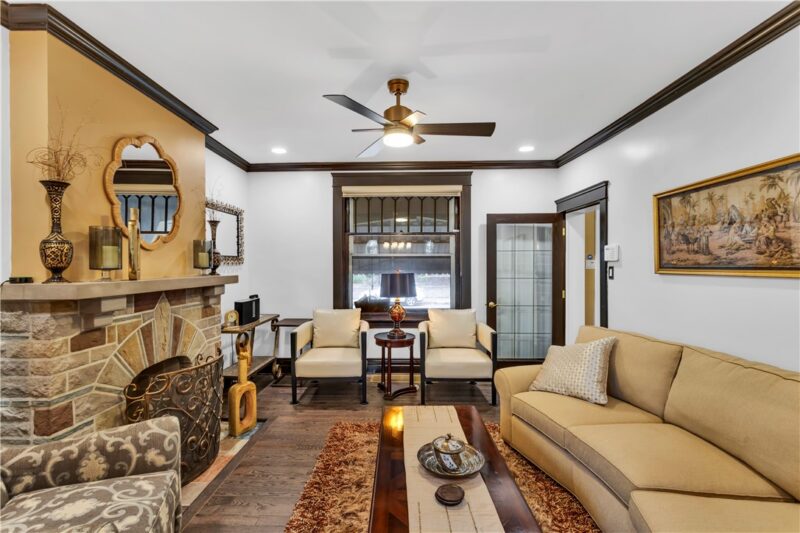 149 Marshall Ave — photo 4