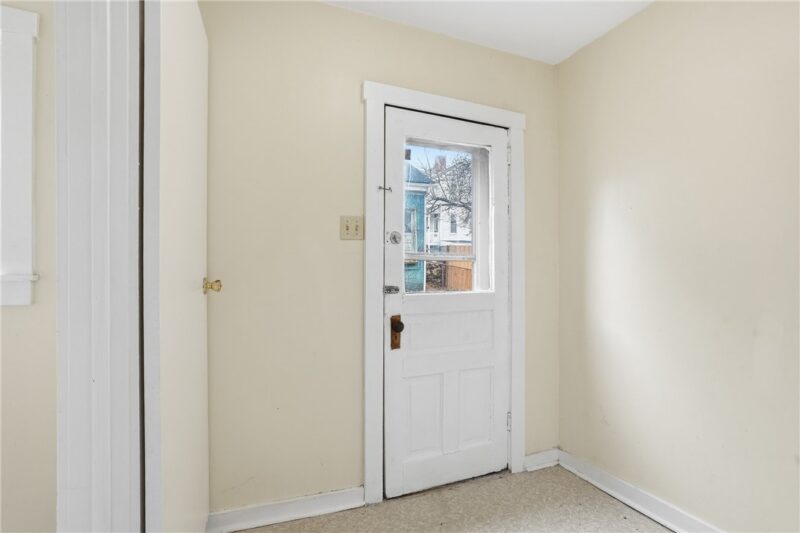 144 Ridge Avenue — photo 8