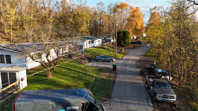 12 Hidden Hollow Rd — photo 4