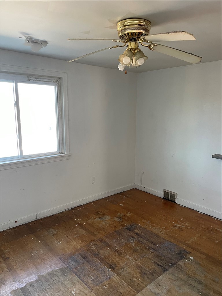 702 Lookout Ave — photo 7